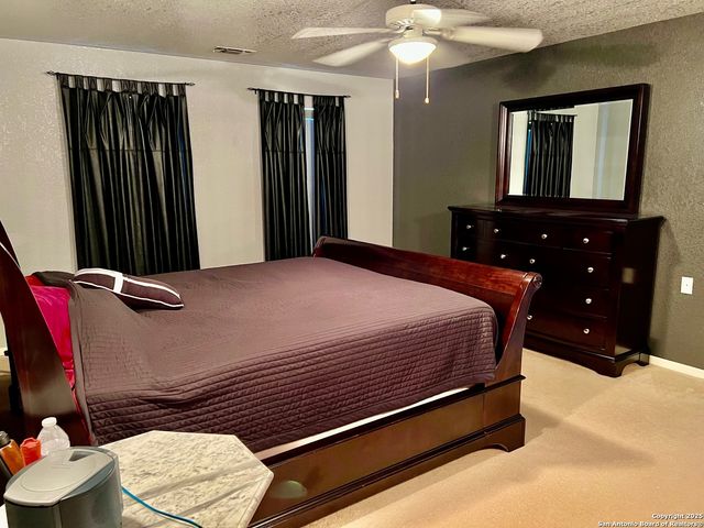 375 Bluntzer Rd, Jourdanton, TX 78026