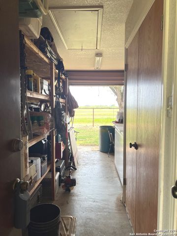 375 Bluntzer Rd, Jourdanton, TX 78026