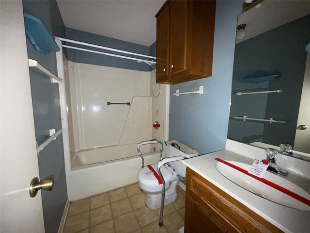 34 Marguerite Drive, Longview, TX 75601