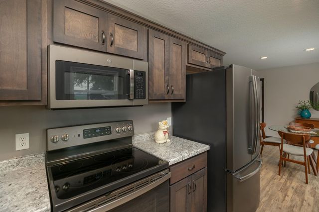 219 Rena Belle Street NW, Eyota, MN 55934