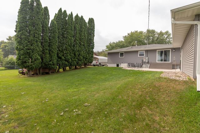 219 Rena Belle Street NW, Eyota, MN 55934