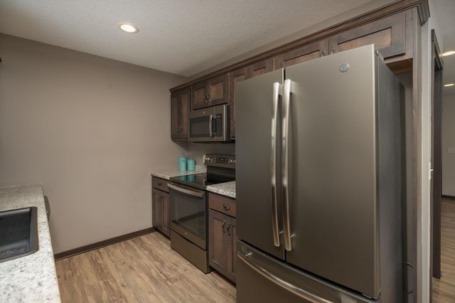 219 Rena Belle Street NW, Eyota, MN 55934