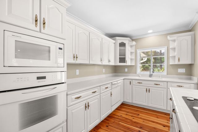 2279 Waverly Rd., Pawleys Island, SC 29585