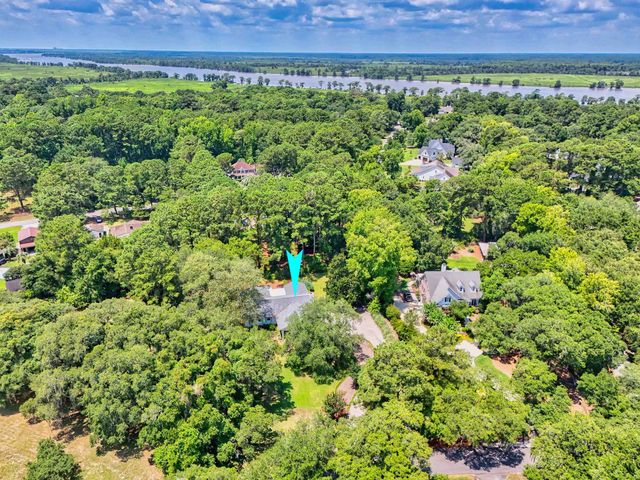 2279 Waverly Rd., Pawleys Island, SC 29585