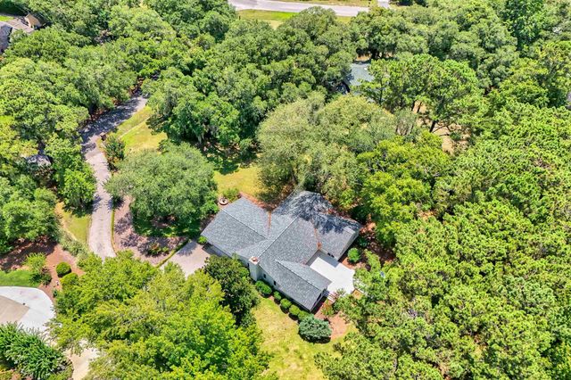 2279 Waverly Rd., Pawleys Island, SC 29585