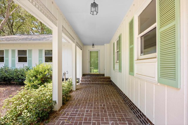 2279 Waverly Rd., Pawleys Island, SC 29585