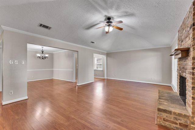 8318 Amurwood Drive, Tomball, TX 77375