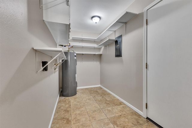 8318 Amurwood Drive, Tomball, TX 77375