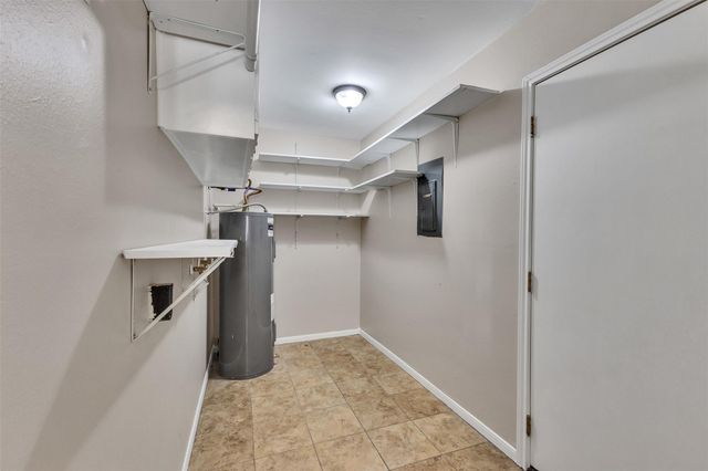 8318 Amurwood Drive, Tomball, TX 77375