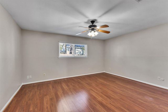 8318 Amurwood Drive, Tomball, TX 77375