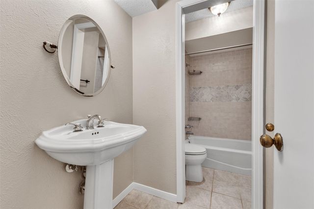 8318 Amurwood Drive, Tomball, TX 77375