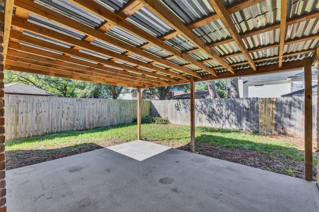 8318 Amurwood Drive, Tomball, TX 77375