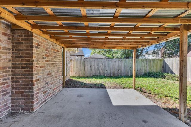 8318 Amurwood Drive, Tomball, TX 77375