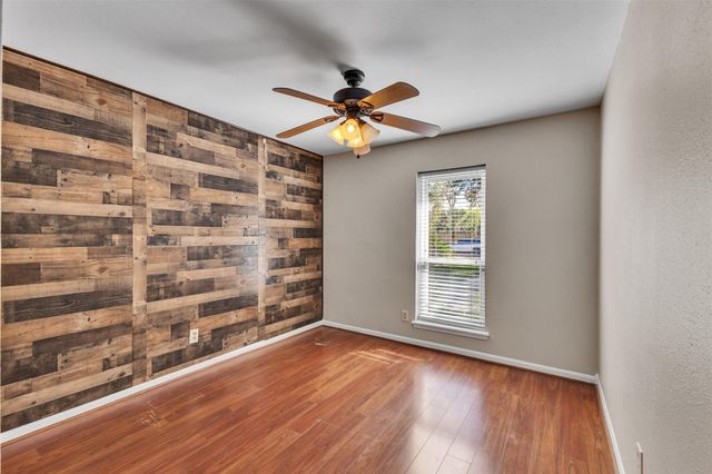 8318 Amurwood Drive, Tomball, TX 77375