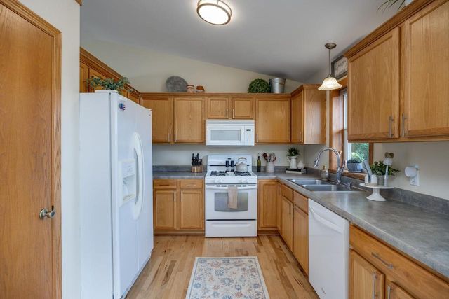 416 Park View Road, Deerfield, WI 53531