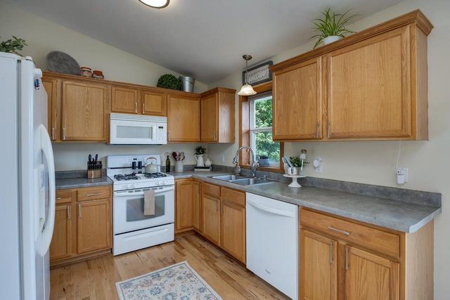 416 Park View Road, Deerfield, WI 53531