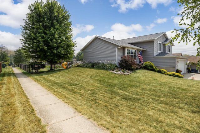 416 Park View Road, Deerfield, WI 53531