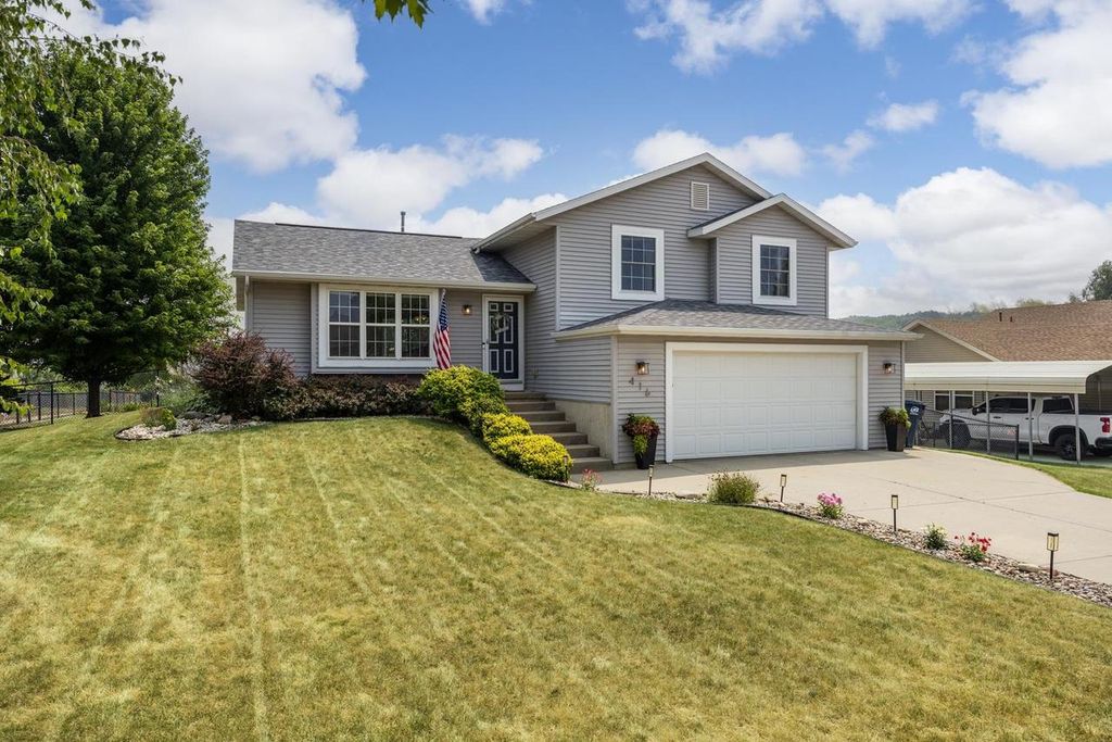 416 Park View Road, Deerfield, WI 53531
