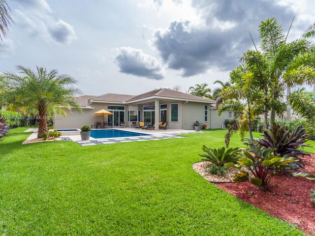 2550 Jardin Mnr, Weston, FL 33327
