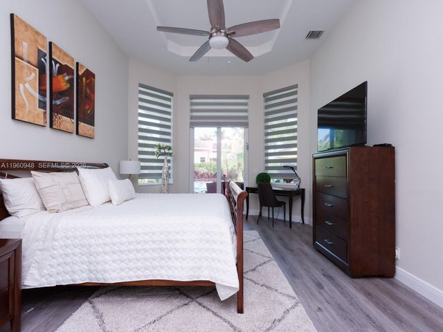 2550 Jardin Mnr, Weston, FL 33327