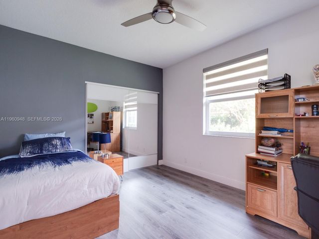 2550 Jardin Mnr, Weston, FL 33327