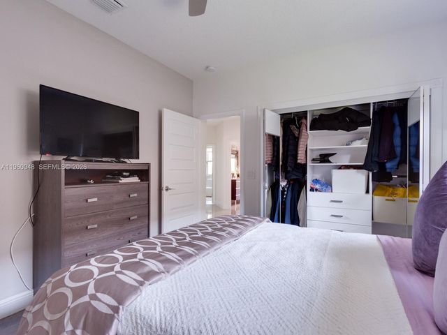 2550 Jardin Mnr, Weston, FL 33327