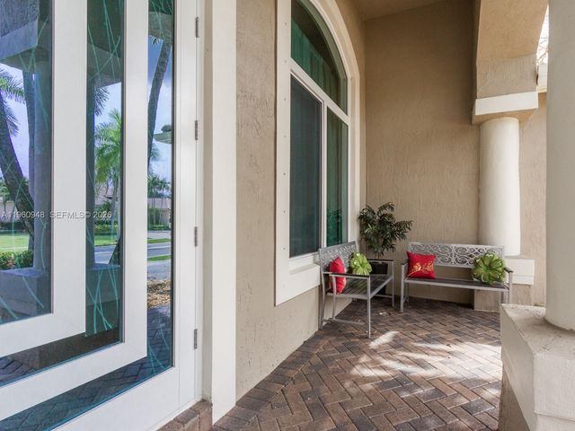 2550 Jardin Mnr, Weston, FL 33327