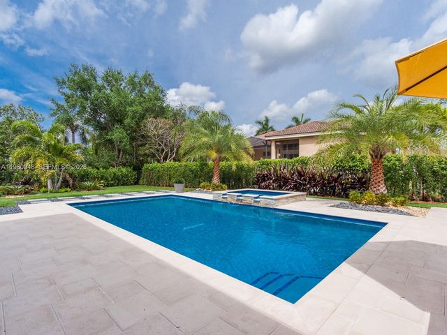 2550 Jardin Mnr, Weston, FL 33327