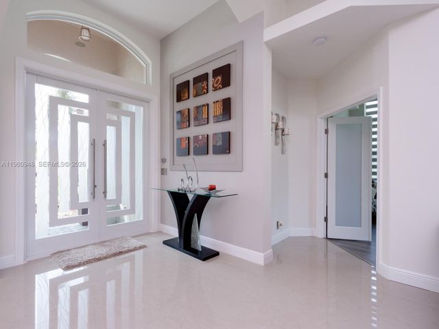 2550 Jardin Mnr, Weston, FL 33327