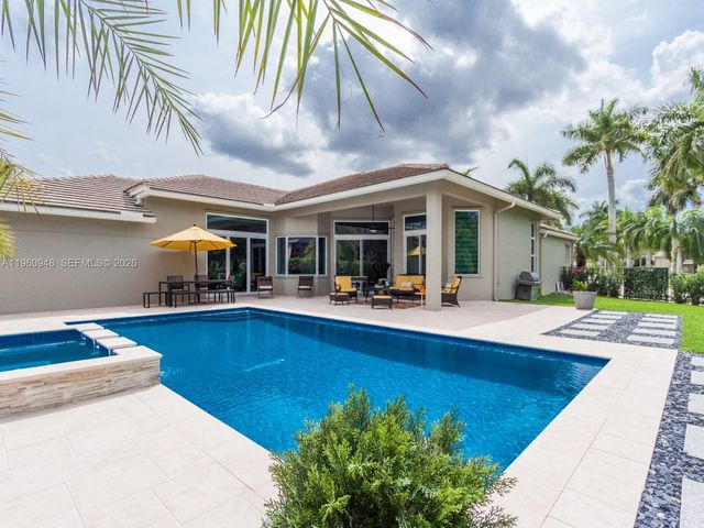 2550 Jardin Mnr, Weston, FL 33327