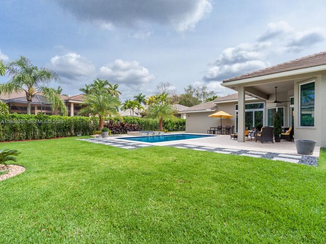 2550 Jardin Mnr, Weston, FL 33327