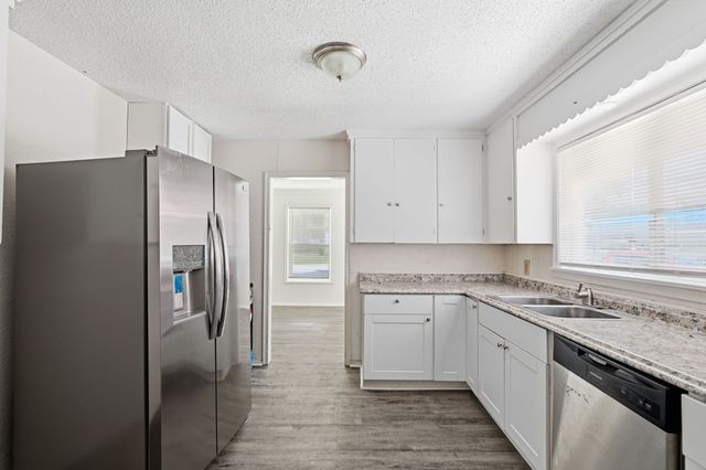2806 E Atoll Drive, Dallas, TX 75216