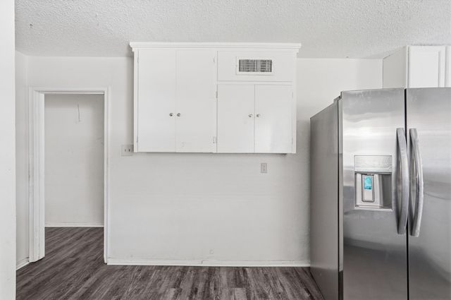 2806 E Atoll Drive, Dallas, TX 75216