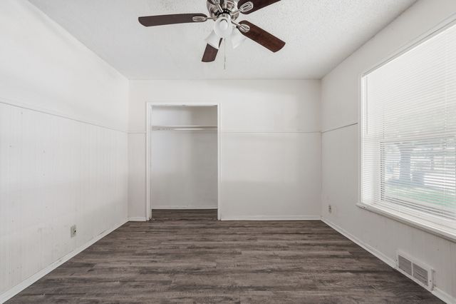 2806 E Atoll Drive, Dallas, TX 75216