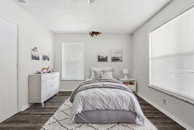 2806 E Atoll Drive, Dallas, TX 75216