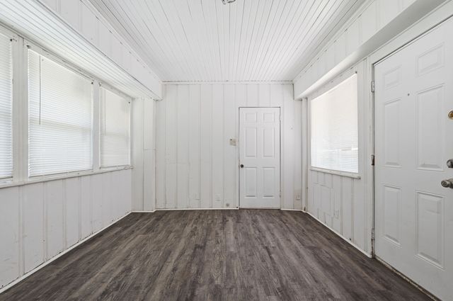 2806 E Atoll Drive, Dallas, TX 75216