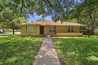 2806 E Atoll Drive, Dallas, TX 75216