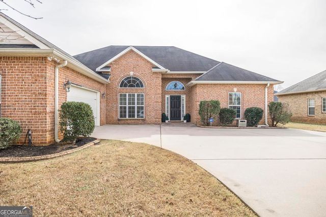 104 Downshire Way, Warner Robins, GA 31088