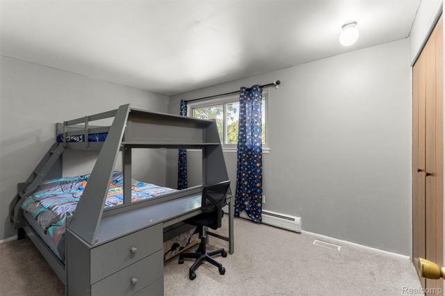 2738 Berry Drive, Bloomfield Hills, MI 48304