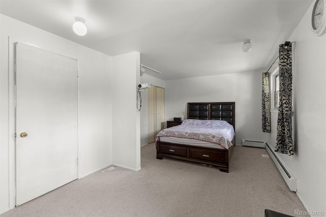 2738 Berry Drive, Bloomfield Hills, MI 48304