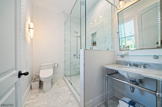 129 Braidburn Rd, Florham Park Boro, NJ 07932