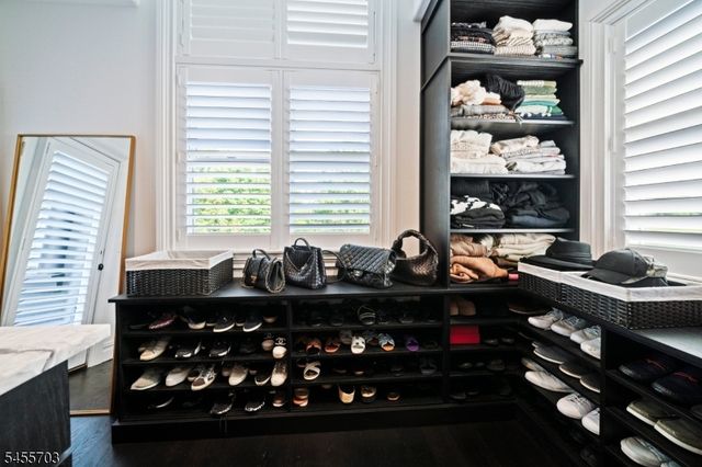 129 Braidburn Rd, Florham Park Boro, NJ 07932