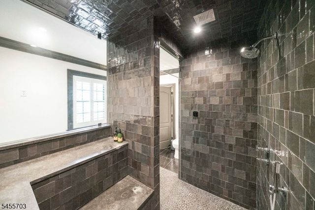 129 Braidburn Rd, Florham Park Boro, NJ 07932