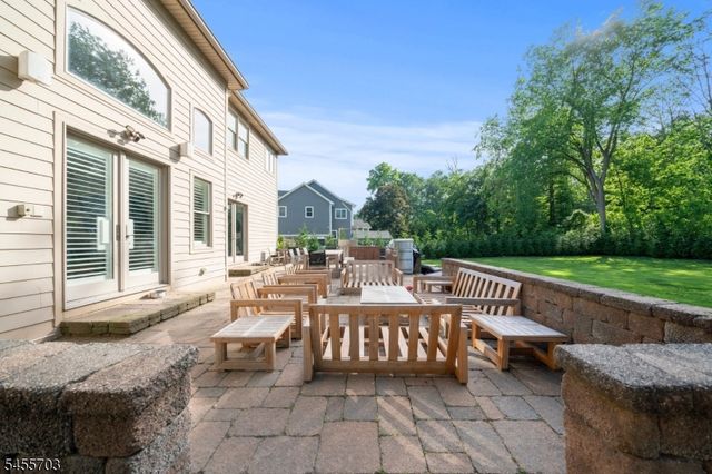 129 Braidburn Rd, Florham Park Boro, NJ 07932