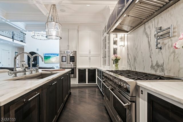 129 Braidburn Rd, Florham Park Boro, NJ 07932