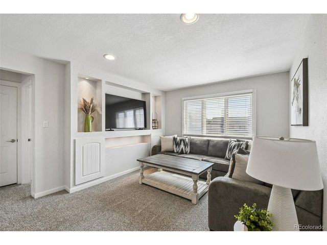 5523 County Road 37, Fort Lupton, CO 80621