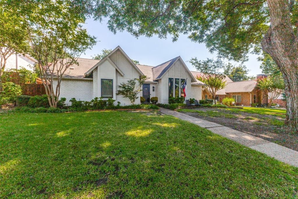 8034 Westover Drive, Dallas, TX 75231