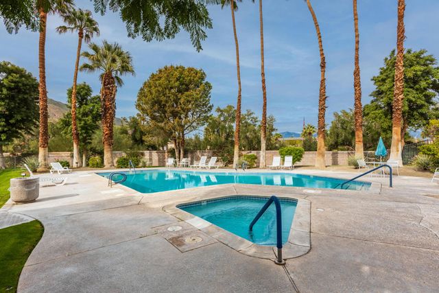 701 N Los Felices Circle W 208, Palm Springs, CA 92262