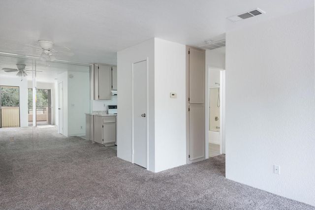 701 N Los Felices Circle W 208, Palm Springs, CA 92262