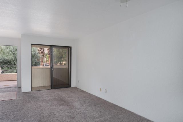 701 N Los Felices Circle W 208, Palm Springs, CA 92262